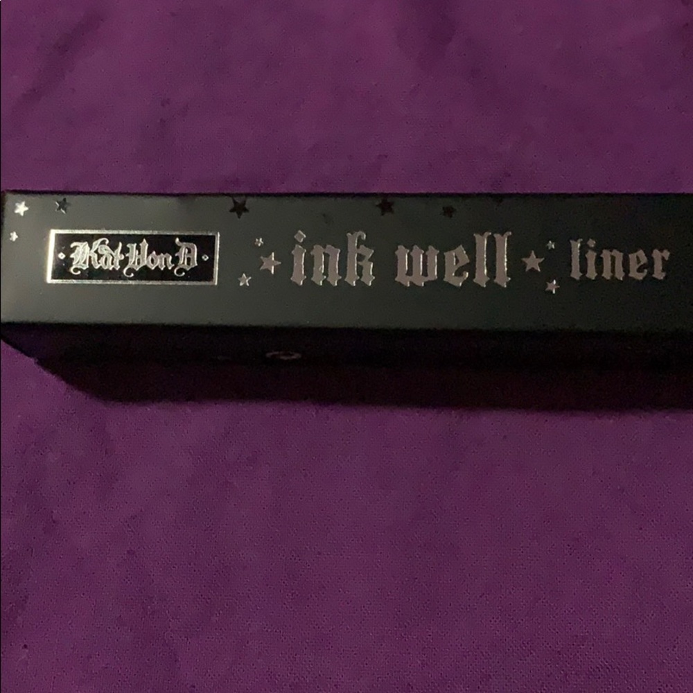 KVD ink well eyeliner